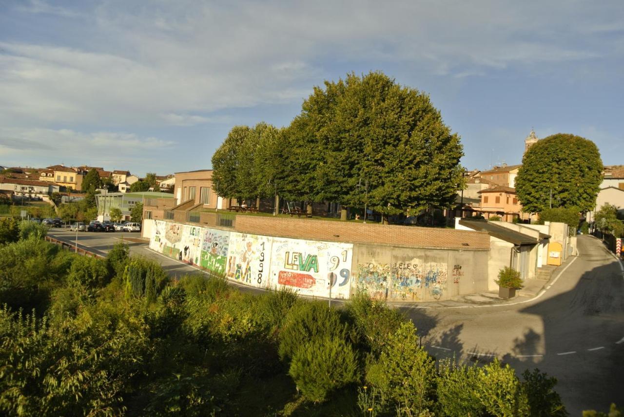 Ca Di Me Villa La Morra Luaran gambar